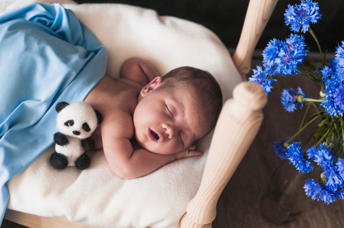 Votre bébé ne fait pas ses nuits : Un hiver trop froid aura-t-il un impact sur son sommeil ?