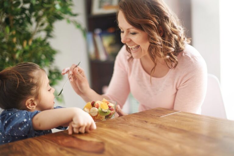 Faire manger enfant