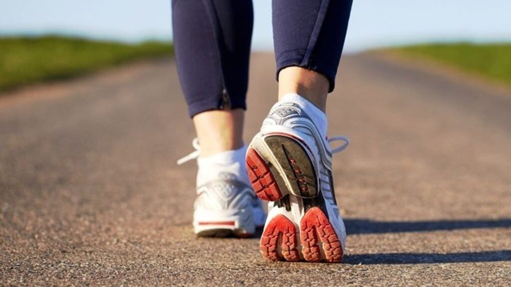 Perdre du poids : voici combien de temps il faut marcher pour perdre un kilo de graisse !