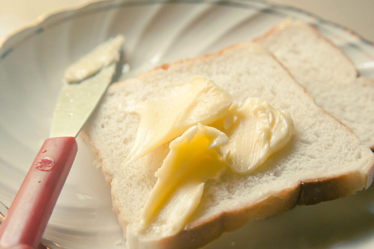 Manger du beurre après la date de péremption : est-ce possible ? 5 astuces pour le conserver plus longtemps