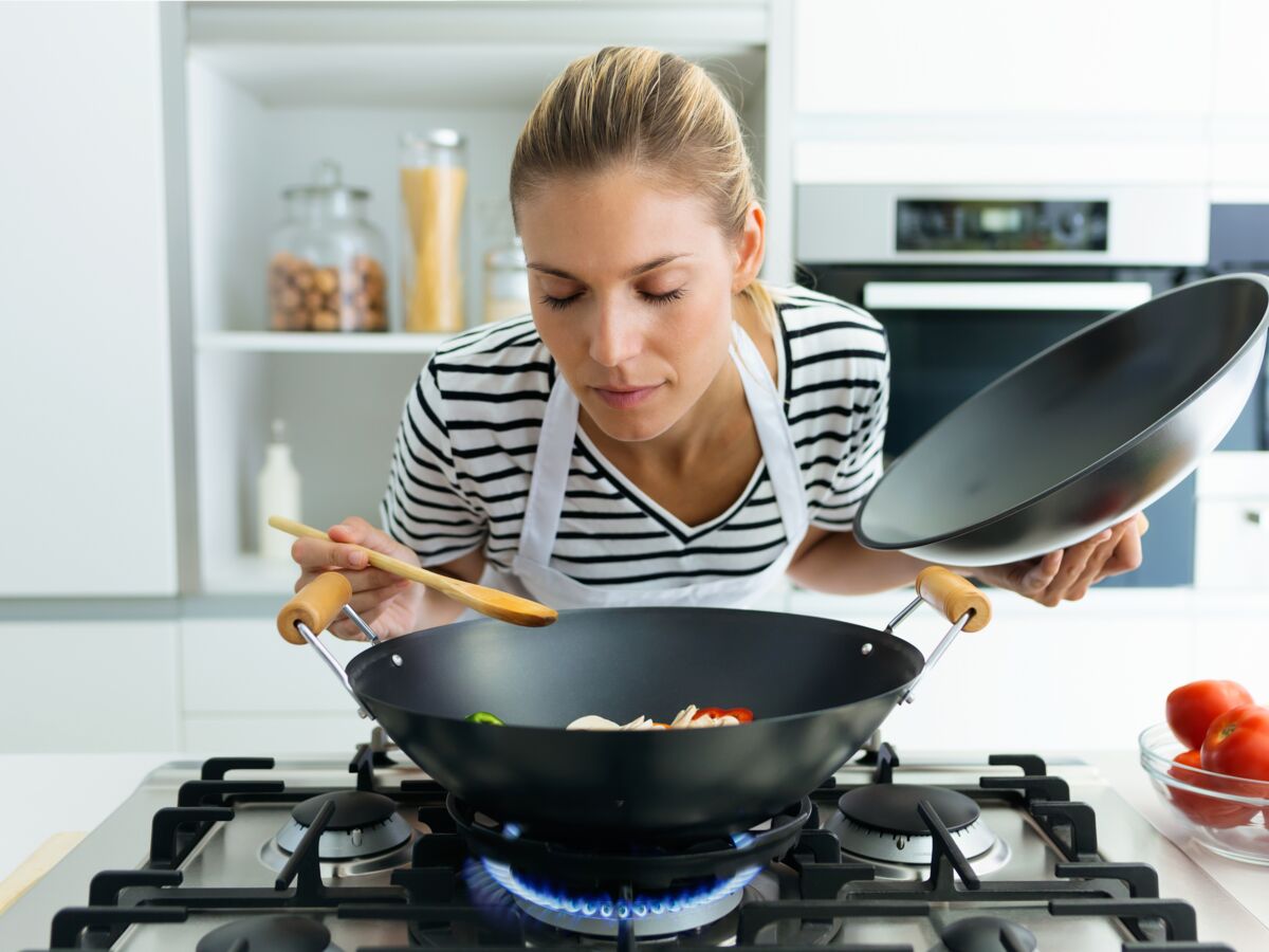 Santé : quelle cuisson choisir entre vapeur, papillote ou wok ?