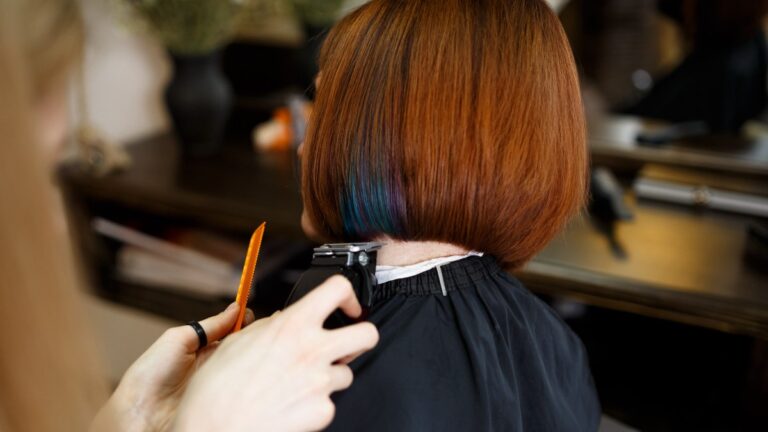 nouveau carré Job haircut