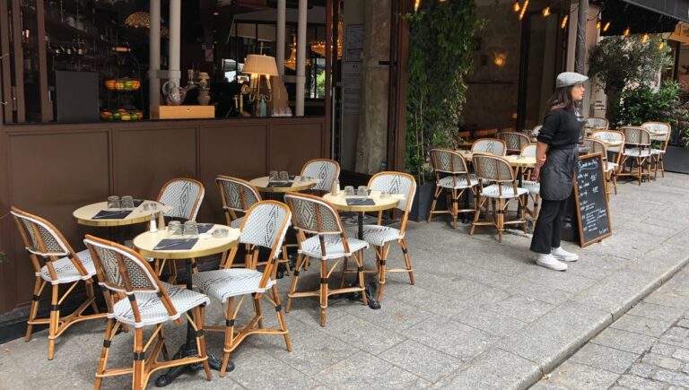 Insolite dans un restaurant