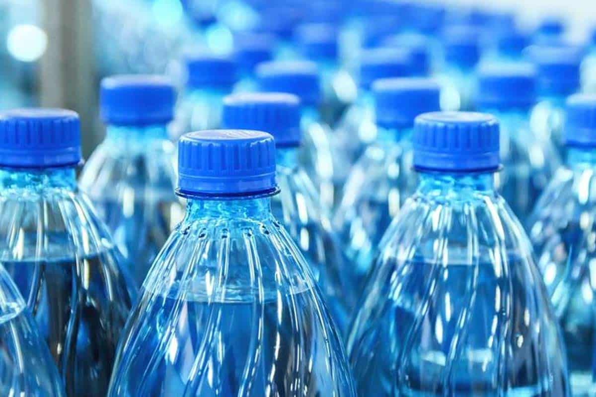 Rappel produit: cette eau en bouteille vendue dans toutes les grandes surfaces est contaminée, ne pas la consommer