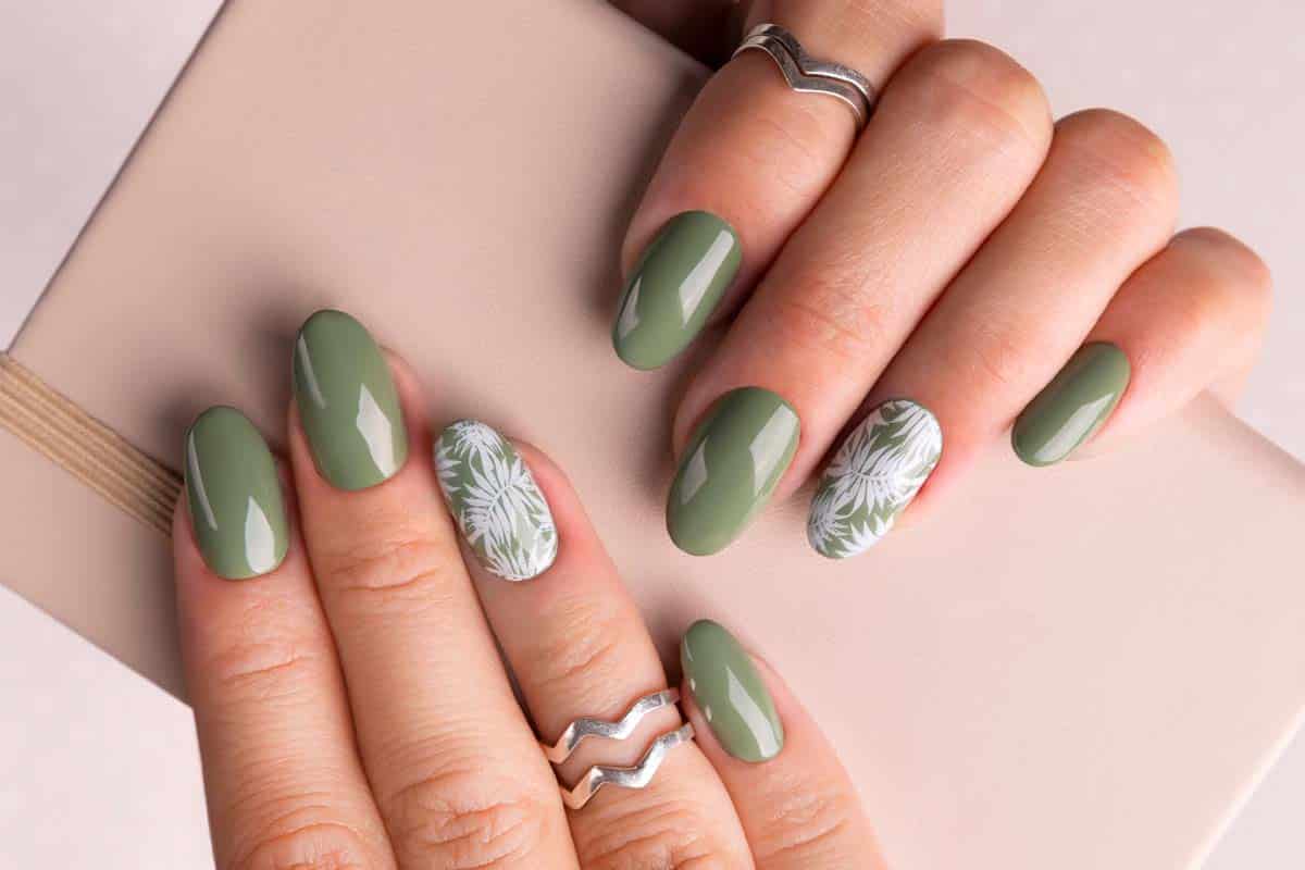 Beauté: le « nail art », cette pratique très populaire pour avoir des ongles uniques, pas fameuse pour votre santé