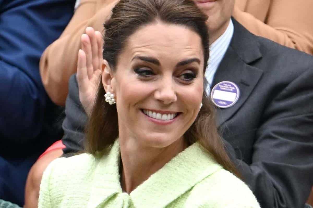 Les jolies boucles d’oreilles à moins de 3 euros Kate Middleton