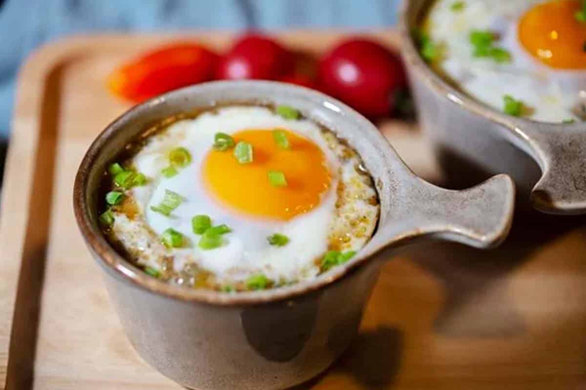 Recette: ce détail rend vos œufs cocotte aux champignons incomparables. Une entrée simple et délicieuse pendant les fêtes