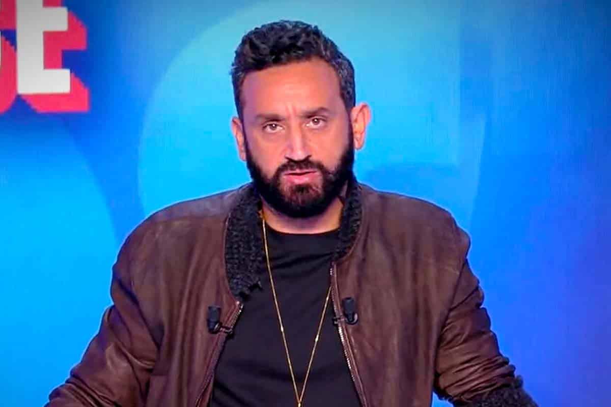 « Complément d’Enquête »: qui est le chroniqueur anonyme si virulent qui a enfoncé Cyril Hanouna et l’a rendu furieux