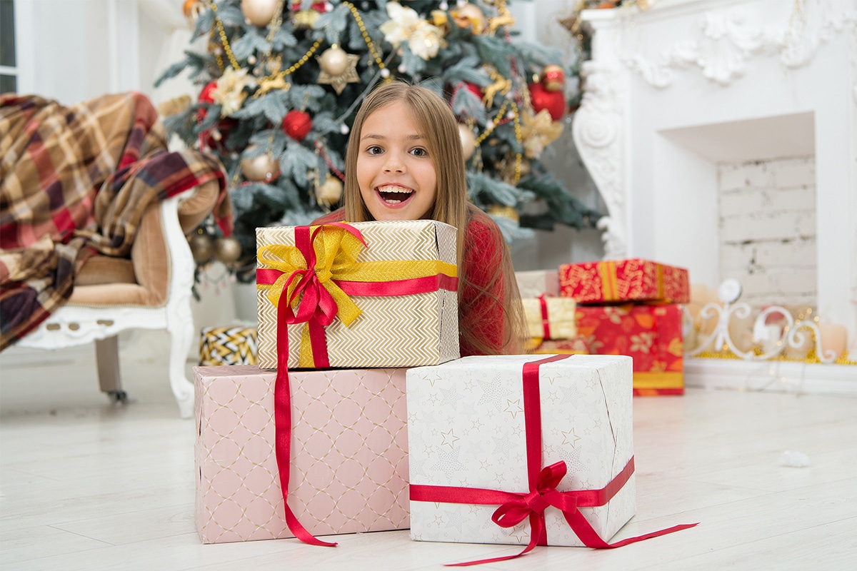 Noël: acheter ses cadeaux en lot, 9 kilos pour 108 euros, ce nouveau concept qui cartonne