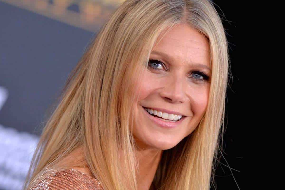 Beauté: cette technique pour masquer les cernes connaît succès colossal avec plus de 16 millions de vues sur TikTok. Gwyneth Paltrow l’a adopté