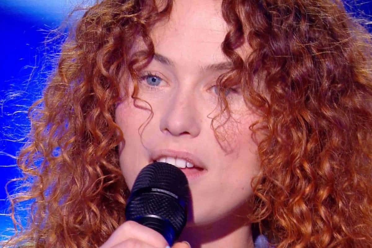 The Voice : qui est Lize, cette candidate qui affole les réseaux sociaux avec son talent et sa ressemblance frappante à deux stars française?