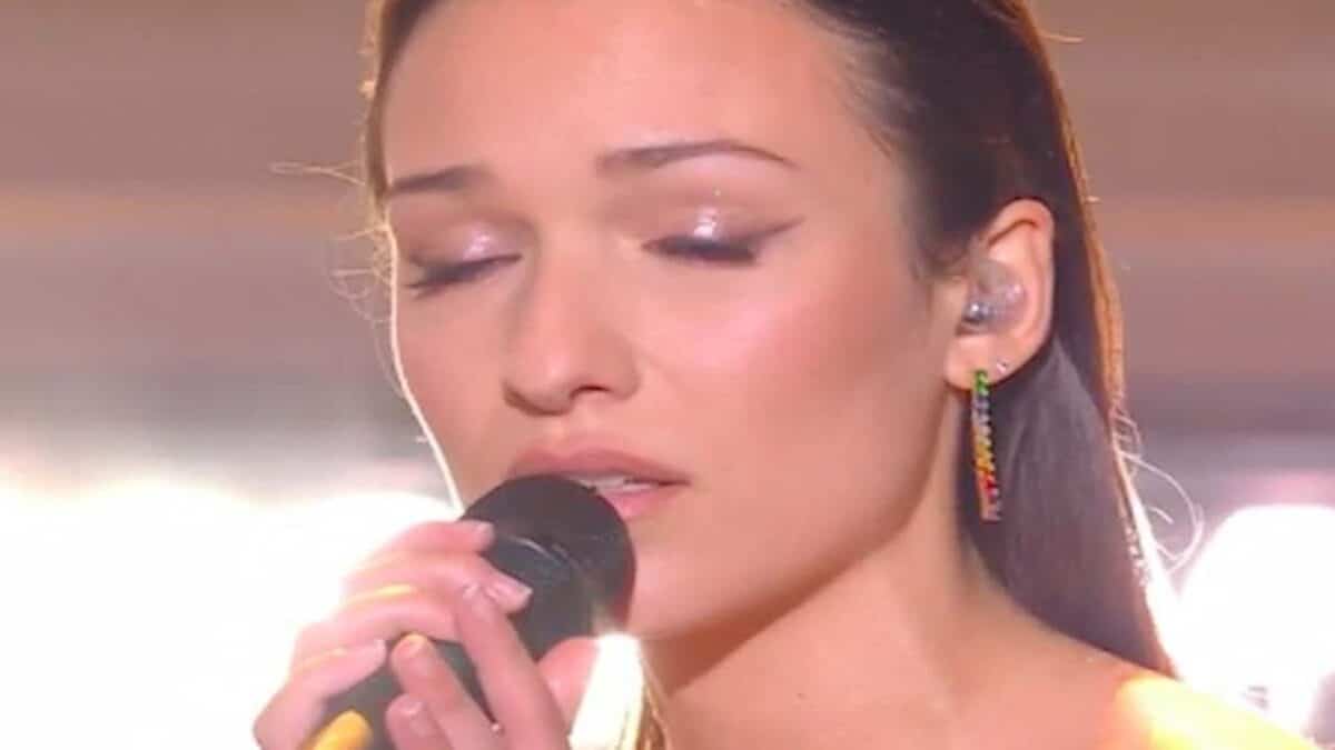 Star Academy (TF1) : la routine de la maquilleuse professionnelle des primes, Virginie Catillon, pour avoir un teint resplendissant