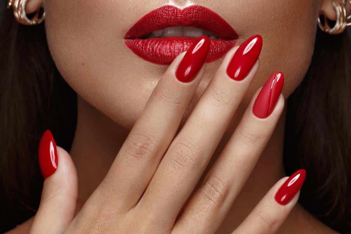 Beauté : voici la nouvelle couleur de vernis à ongles fera fureur dès ce printemps 2024