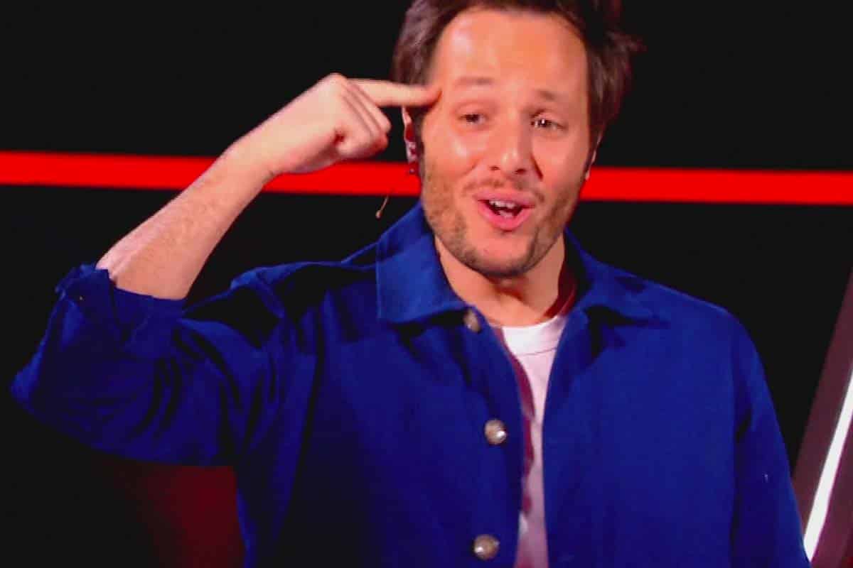 The Voice (TF1) : Vianney se lâche et critique ouvertement une icône de la chanson française, Camille Lellouche ne sait pas quoi faire.