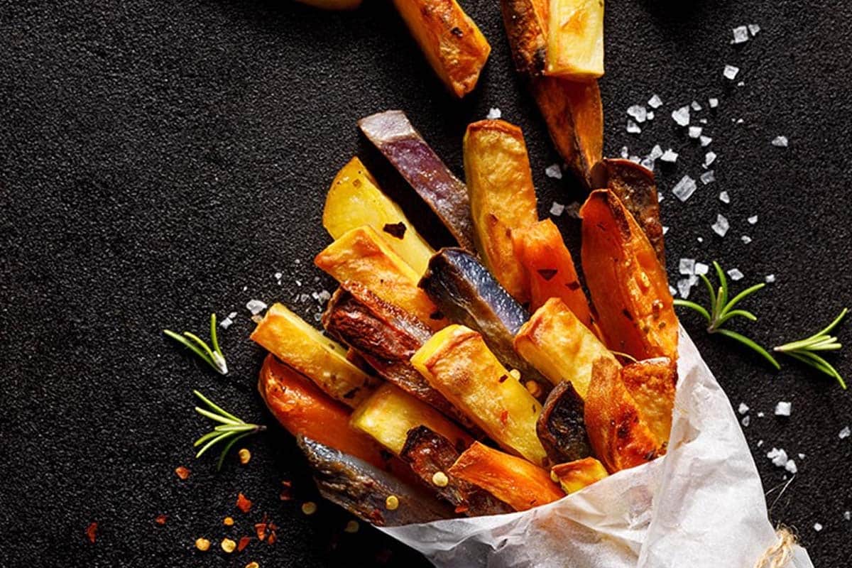 Airfryer : voici le top 3 des recettes de frites de légumes légères et croustillantes à réaliser en quelques minutes