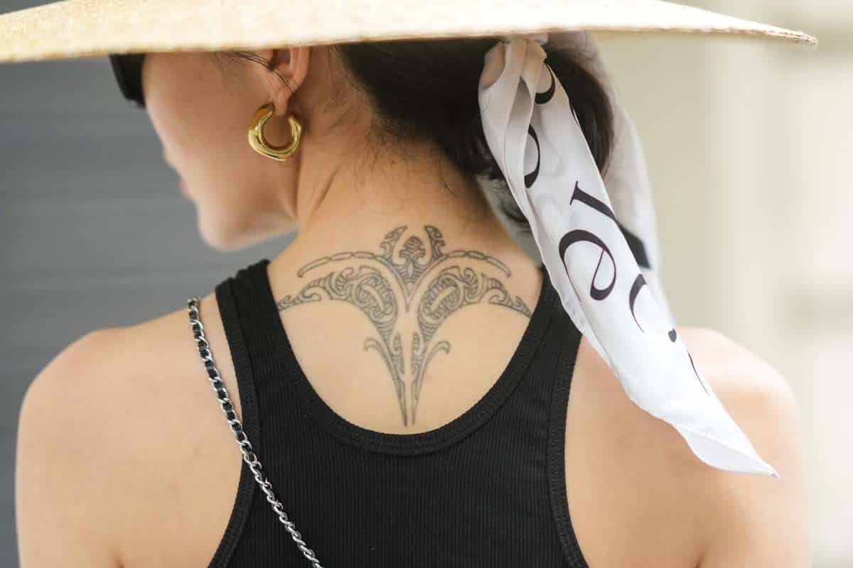 Beauté : pour éviter que la couleur de vos tatouages ne ternisse au fil des ans, voici quatre conseils simples qui marchent pour les conserver intacts