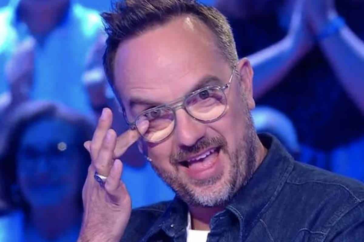 TLMVPSP (France 2) : c’est officiel, Jarry quitte l’émission seulement 8 mois après son arrivée, « j’ai pris la décision d’arrêter de présenter l’émission »