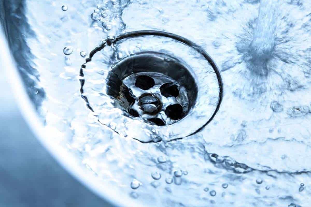 Sécheresse : interdire les bains, ce département français prend des mesures radicales pour lutter contre le manque d’eau