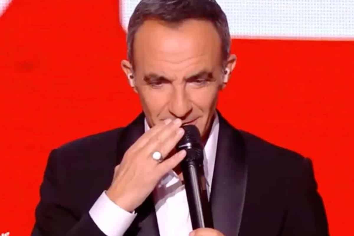 The Voice (TF1) : la gaffe monumentale de Nikos Aliagas qui révèle en direct le nom des finalistes