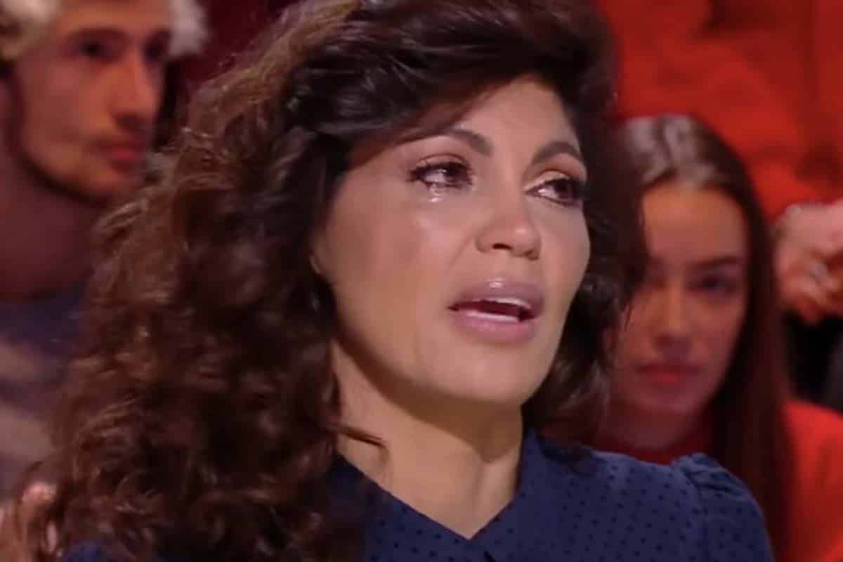 Les enfants de la télé (France 2) : Nawell Madani ne peut retenir ses larmes de joie et de soulagement après avoir reçu un message en direct