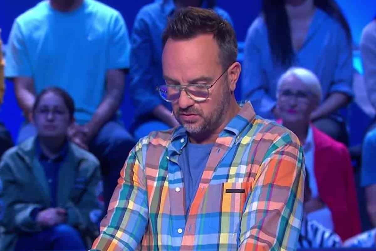 TLMVPSP (France 2) : surpris, Jarry peine à contenir son émotion et ses larmes face à ce jeune garçon du public