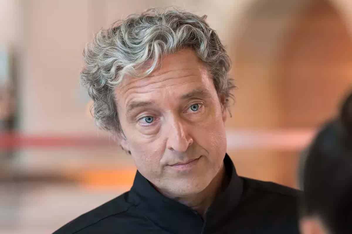 Ici tout commence (TF1) : Emmanuel Teyssier quitte la série, le tournage est délocalisé et ne sera plus dans le sud de la France