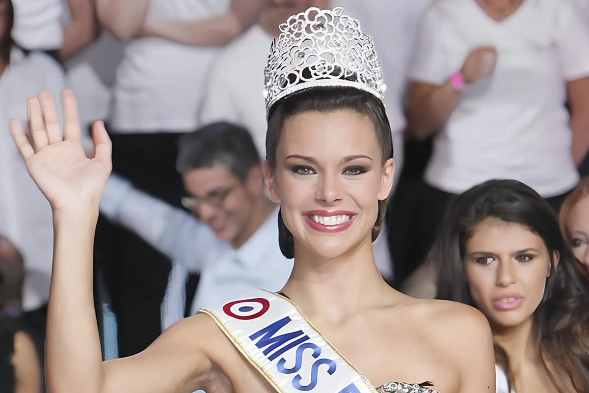 Marine Lorphelin, plus amoureuse que jamais : découvrez ses vacances romantiques en images