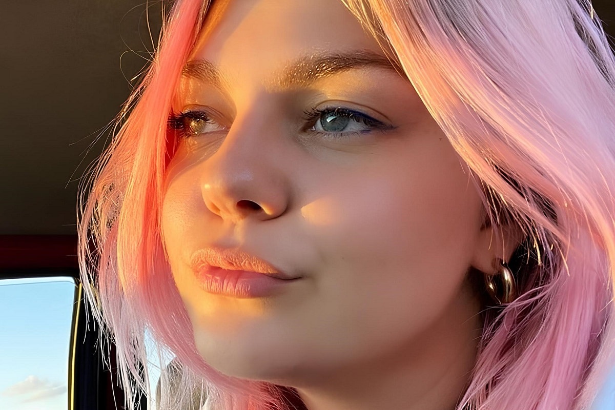 Louane se réinvente : son nouveau look audacieux fait sensation sur la toile
