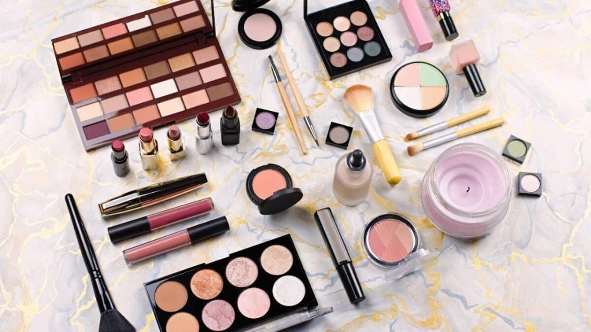 Débutante : quels sont les essentiels beauté à avoir pour réaliser un maquillage complet ?