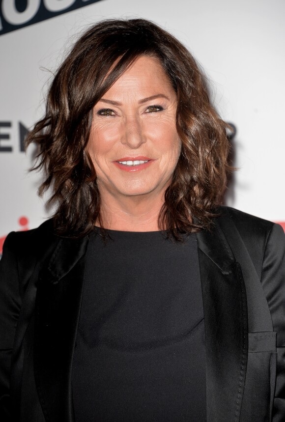 Evelyne Thomas
