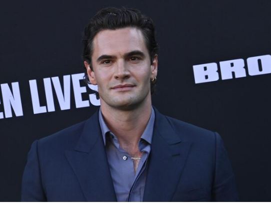 Tom Bateman